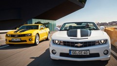 Convertible chevrolet camaro