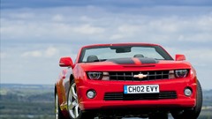 Convertible chevrolet camaro