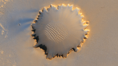 Crater victoria hires meridiani planum lroc