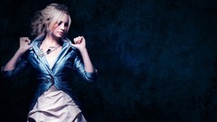 Dark woman Actress blondes singers Candice Accola