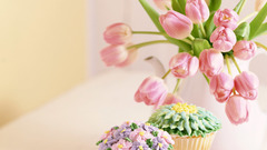 Delicious thread cupcakes can