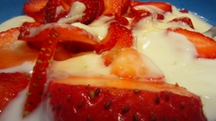 Dessert strawberries