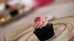 Desserts cupcakes icing