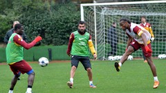 Didier Drogba Galatasaray SK Emmanuel Eboue