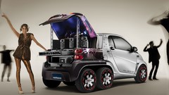 DJ dock Rinspeed studio party speakers concept art Dj Girls