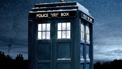 Doctor Who tardis snowing