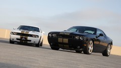 Dodge challenger hemi hurst