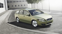 Drive cars Volvo vehicles