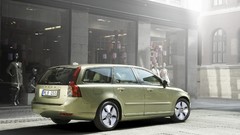 Drive cars Volvo vehicles