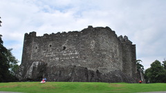 Dunstaffnage castle high architecture