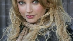 Elisabeth harnois Celebrity