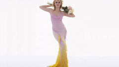 Elisha cuthbert Celebrity