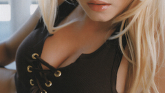 Elisha cuthbert front