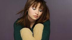 Emily Browning female Actress
