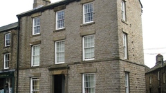 England House high Resolution askrigg cringley