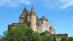 Europe rocks castle high Resolution img vianden