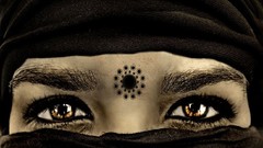 Eyes secret hijab