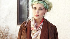 Eyes woman blondes amateurs