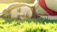 Eyes woman blondes lying down