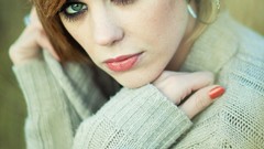 Faces blondes green eyes