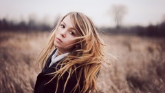 Faces blondes Zara Jay