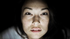 Faces brunettes freckles