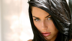 Faces close-up woman brunettes