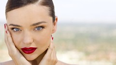 Faces miranda kerr