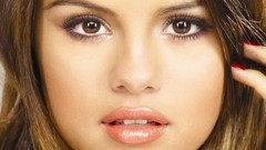 Faces portraits brunettes woman