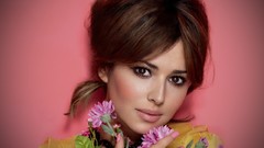 Faces portraits brunettes woman