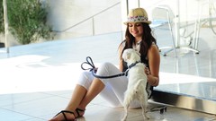 Feet woman Dogs hats Selena Gomez Actress