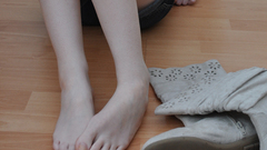 Feet woman jeans legs