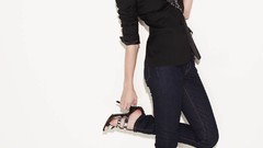 Feet woman taylor swift long legs