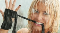 Film holly valance Dead Or Alive