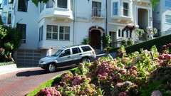 Flowers cars San Francisco streets cityscapes lombard street