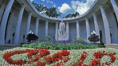 Flowers statues Ohio Library architecture memorial Pillars 