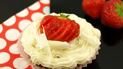 Food strawberries dessert cakes