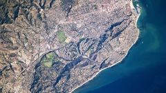 For Pictures Satellite like looking iss these lrgearth