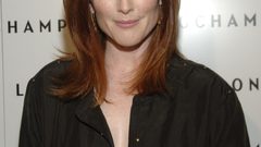 Freckles julianne MOORE) Celebrity