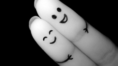 Friends deviantart fingers