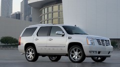 Front Cadillac Escalade hybrid