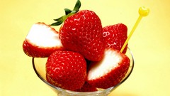 Fruits strawberries
