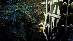 Gibson headstock
