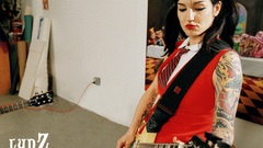 Girl artist Cool walls bassist main any