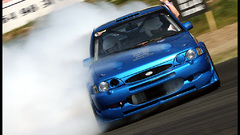 Girl for The ) With escort lookin