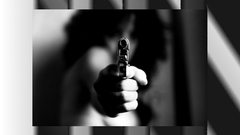 Girl ) With gun