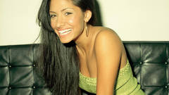 Girl Women sarah shahi