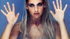 Glass artistic water drops