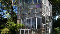 Glass House high christiania Resolution