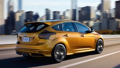 Gold cars ford focus Ford Focus ST